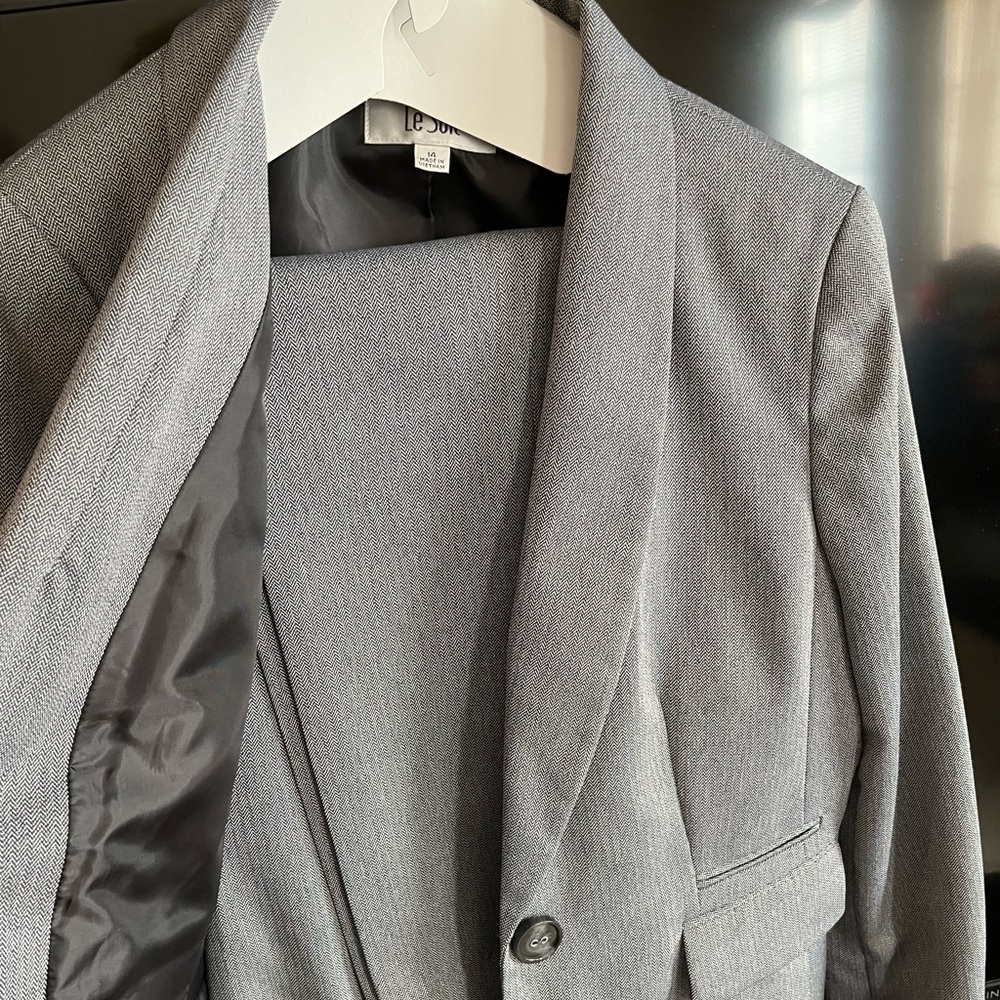 Lesuit pantsuit - 2 pc